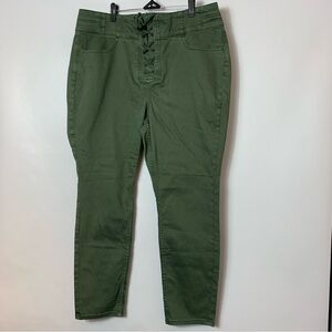We The Free (NWOT) Olive Green Lace-Up Chinos • Size 35